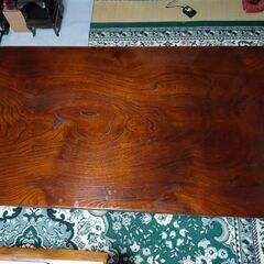 木製テーブル3つ