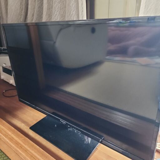 39型テレビ　PanasonicTH-L39C60