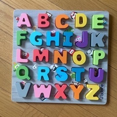 おもちゃ パズル　アルファベット