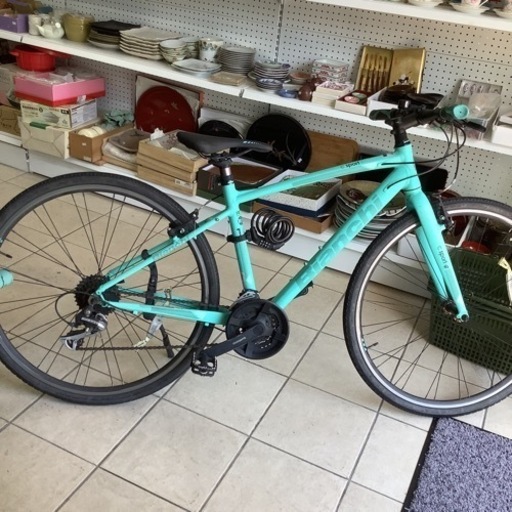 BIANCHI ビアンキ　C Sport 1 クロスバイク　24段変速　28インチ