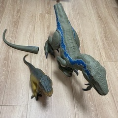 恐竜おもちゃセット　ブルー