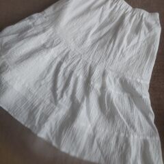 ユニクロ　白　シフォンスカート　サイズ150