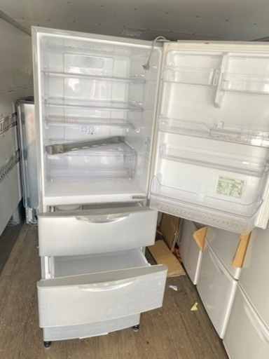 No146❗️福岡市内配送無料 AQUA アクア 冷凍冷蔵庫 (355L・右開き） 4  