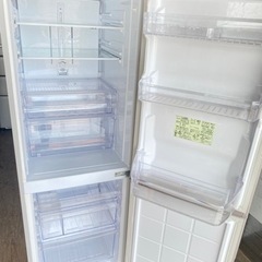 (購入者決まりました)No144❗️福岡市内配送無料 シャープ SHARP プラズマクラスター搭載冷蔵庫 (270L・右開き) 2ドア ベージュシルバー SJ-PD27X-S