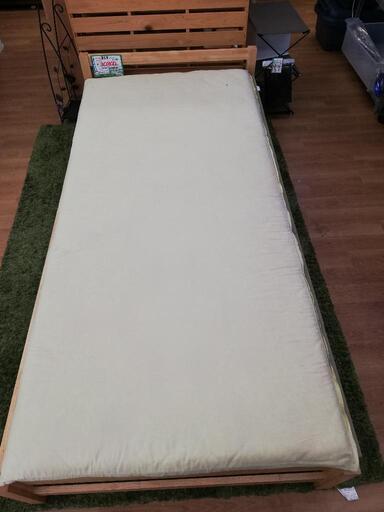 シングルベッド