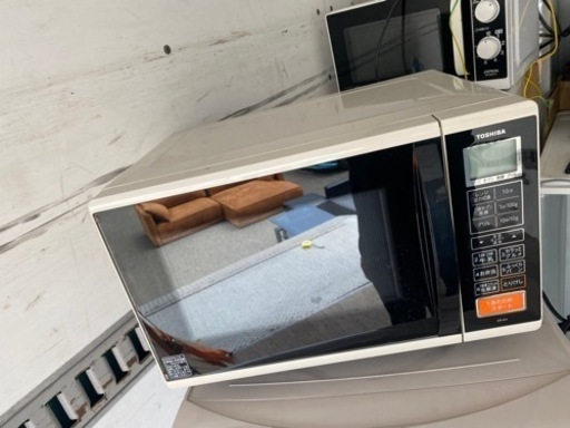福岡市内配送無料 東芝 TOSHIBA オーブンレンジ 17L アイボリーホワイト 石窯オーブン ER-K3(W)