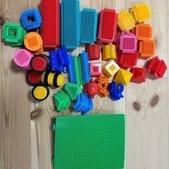 知育玩具　おもちゃ パズル　ブロック