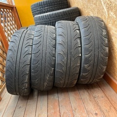 165/45-17のタイヤとホイールです