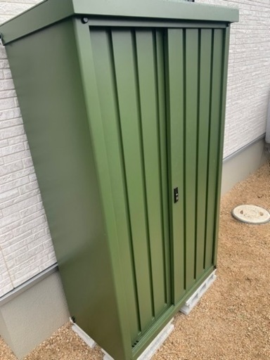 物置収納\n