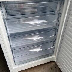 冷蔵庫 ツインバード HR-E915 2018年 146L キッチン家電 れいぞうこ 参考価格43,780円【安心の3ヶ月保証★送料に設置込】💳自社配送時🌟代引き可💳※現金、クレジット、スマホ決済対応※