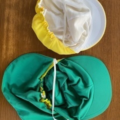 幼児帽子　　緑-黄、白-黄　２つセット