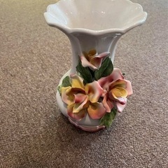 花瓶　イタリア製 バラ 陶花 小 花瓶 カポディモンテ 陶器 飾...