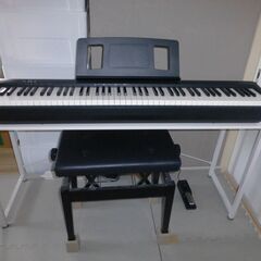 電子ピアノ（ポータブル） Roland FP-10 ＋ サスティ...