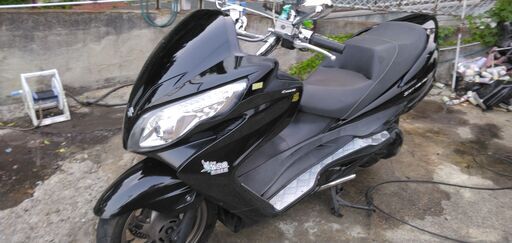 ⭐スズキスカイウェイブ250SS　黒　CJ46A　LEDウインカーにプロジェクターヘッドライト、スモークテールのスタイリッシュカスタム