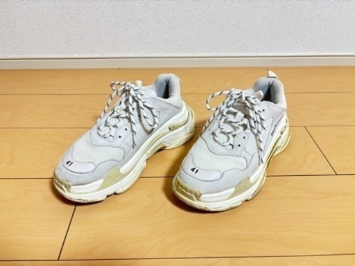 BALENCIAGA トリプルS スニーカー