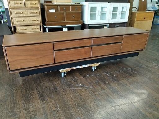 ＭＫマエダ　タリオ　 TVボード　木製テレビ台　W2000『中古良品、小傷あり』