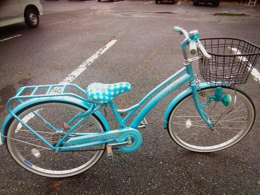 22インチ　水色　女の子自転車