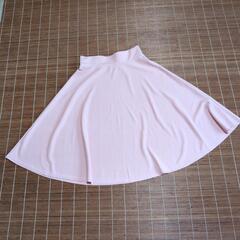 新品 ピンクのフレアスカート