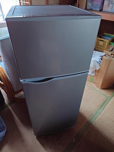 シャープ　2022年製　全定格内容積128L　家電 キッチン家電 冷蔵庫