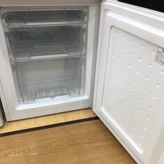 【1年間動作保証付き】2ドア冷蔵庫　142L 2021年製