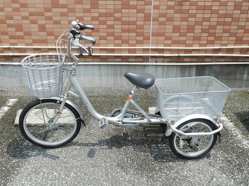 三段変速付き三輪自転車 ♪大きな後ろかごで買い物便利♪ 後ろ2輪