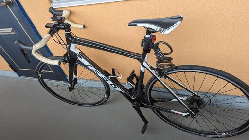 ロードバイク FELT Z5 カーボン FELT Z5 フェルト カーボンフレーム