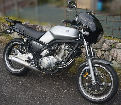 SRX600 カフェレーサーカスタム