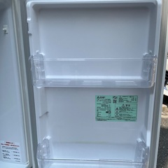 【RKGRE-341】特価！三菱/146L 2ドア冷凍冷蔵庫/MR-P15ED-KW/中古品/2019年製/当社より近隣無料配達！