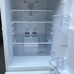 【RKGRE-341】特価！三菱/146L 2ドア冷凍冷蔵庫/MR-P15ED-KW/中古品/2019年製/当社より近隣無料配達！