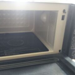 テレビと電子レンジをつけます