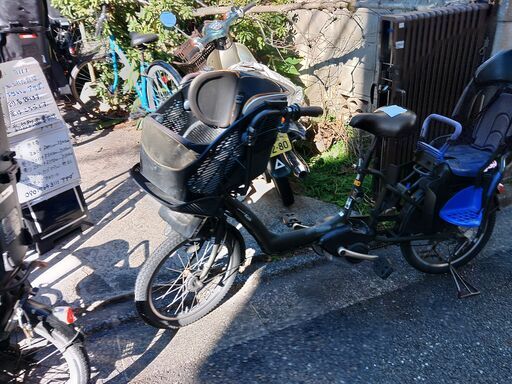 e247️電動自転車・リサイクル専門店　　ご試乗をしてから、ご購入できます。  ２０インチ、チャイルドシート、２人乗り、３人乗り、１人乗り電動自転車  バカ良心的な電動自転車屋１００日間・安心の無料点検・️無料交換保証サービス付き  土日も️お子様と土足のままいろいろなタイプの電動自転車ご試乗可能  後ろチャイルドシートを大きめのかごに変更のオプション無料です。  バッテリーは新品の９０％以上の性能です。  １回の充電で３０Ｋ