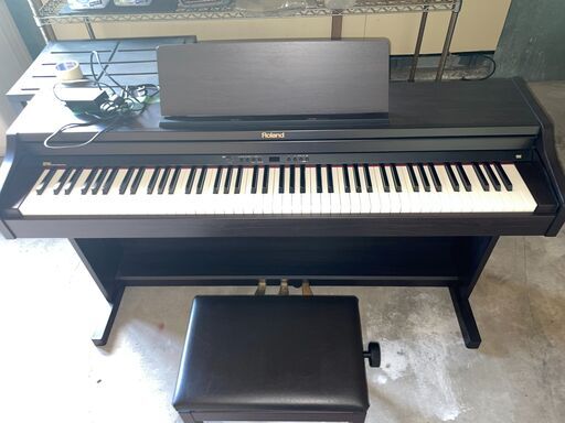 【札幌市引き取り限定】中古美品　ローランド ROLAND デジタルピアノ 88鍵 RP301-RW