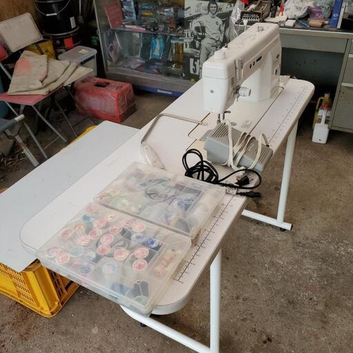 ロックミシン 糸取物語 BL22 清掃整備済み ロックミシン 糸取