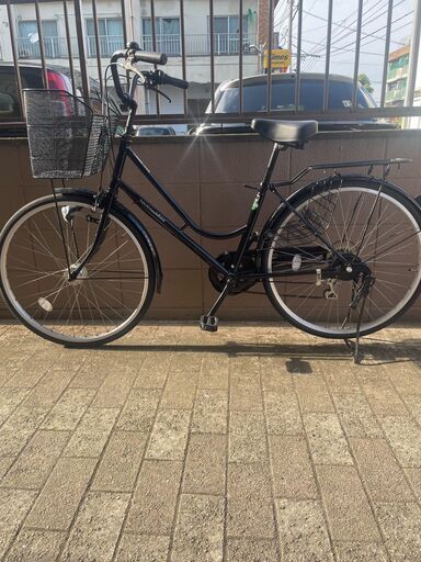 リサイクルショップどりーむ荒田店 No1269 自転車　シティサイクル　２６インチ　ギア切り替え付き　LEDオートライト付き　状態良好♪　人気の黒♪　ママチャリ界最強の刺客