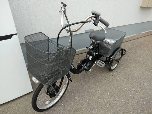 ‍美品‍電動三輪車 ラクッカル　リチウムイオンバッテリー 6Ah ブラック‍ ワゴン 自転車‍985