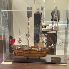 帆船模型 エンデバー号 アクリルケース付 完成品