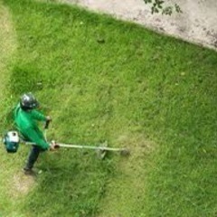 草刈りを手伝います！