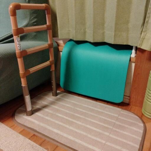 介護用品　立上り用手すり