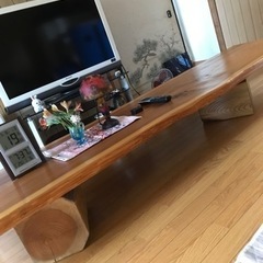 檜（ひのき）一枚板ローテーブル