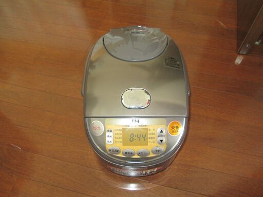 炊飯器　象印　NP-VB10型　中古