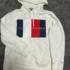 TOMMYパーカー