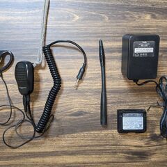 ハンディー無線機　YAESU 八重洲無線　VR-7R 　狩猟