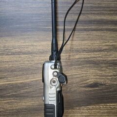 ハンディー無線機　YAESU 八重洲無線　VR-7R 　狩猟