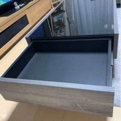 ガラスローテーブル