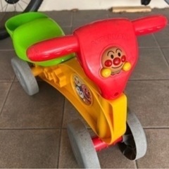アンパンマン  ミニバイク　おもちゃ 乗用玩具