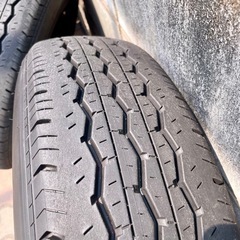 【ほぼ未使用】ハイエース新車装着純正タイヤホイール 4本セット