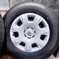 【ほぼ未使用】ハイエース新車装着純正タイヤホイール 4本セット