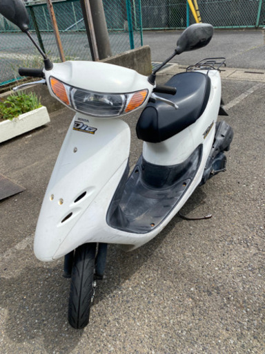 原付　白DIO