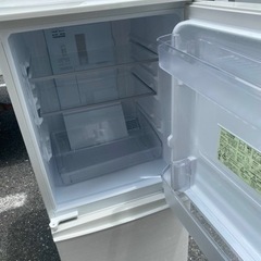 北九州市内配送無料 保証付き 2019年製SJ-D14E-W 冷蔵庫 ホワイト系 [