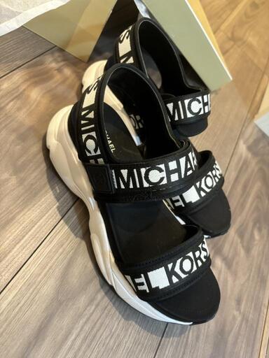 最終値下げ‼️MICHEAL KORS✨ 厚底サンダル超美品✨